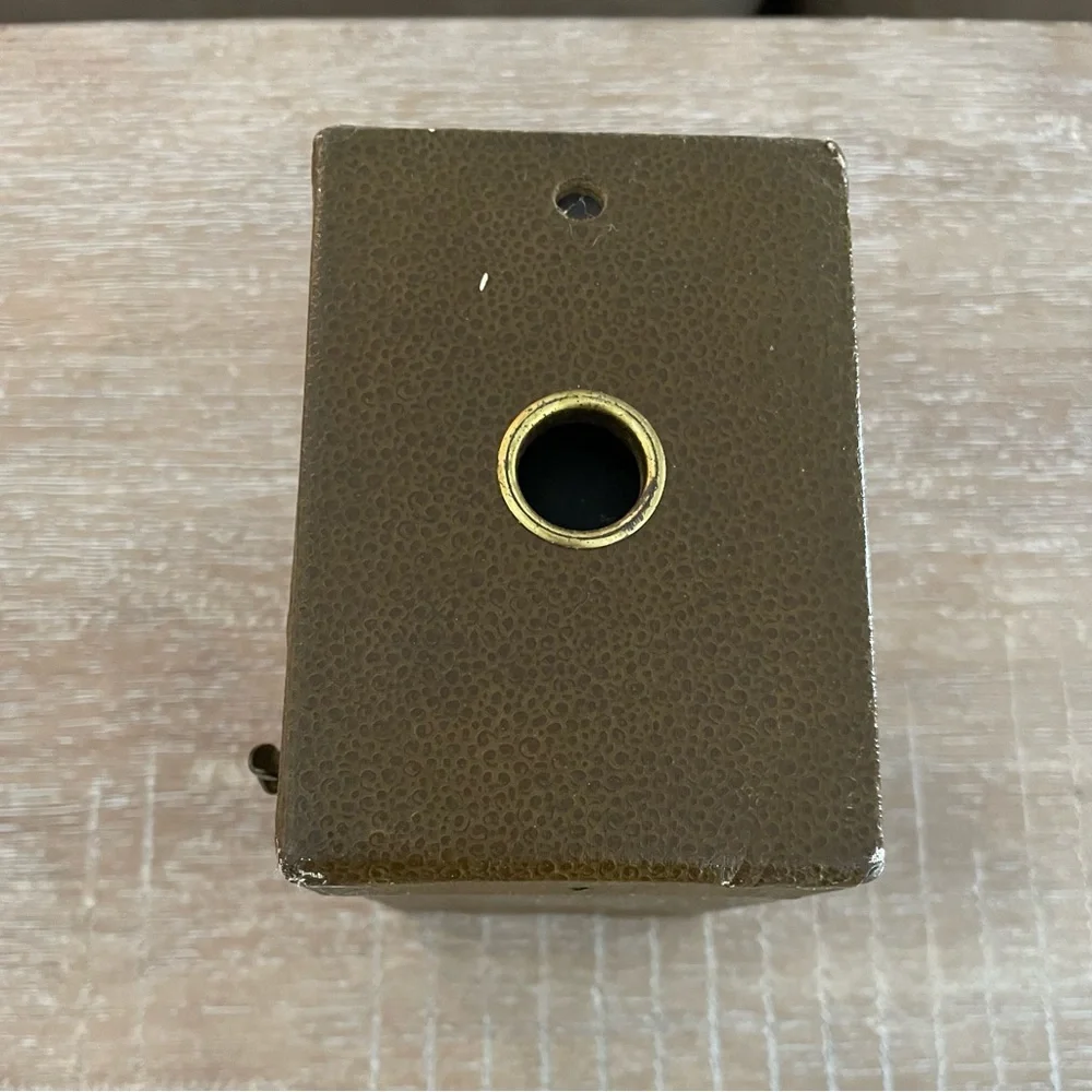 Eastman Kodak Anniversary box camera with meniscus lens